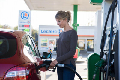 Carburants : Leclerc annonce une baisse de 30 centimes, le bras de fer avec les raffineurs a-t-il payé ?